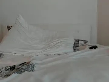 PumaShyXD – webcam model profile photo Image 3