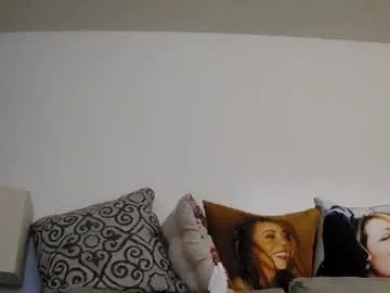 amairi_ – webcam model profile photo Image 8