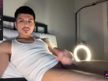 Runarunapi – webcam model profile photo Image 5