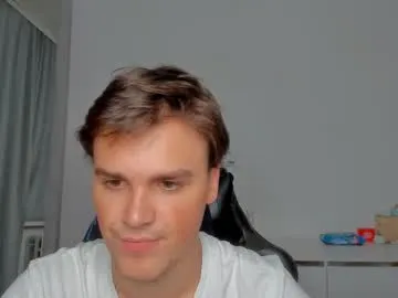 sdamvo2 – webcam model profile photo Image 3