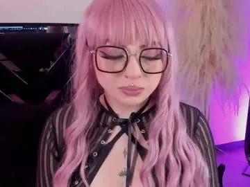 PumaShyXD – webcam model profile photo Image 4