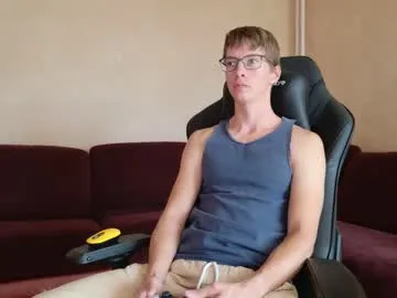 R-bonbon – webcam model profile photo Image 15