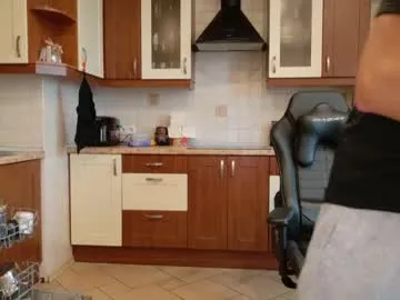 R-bonbon – webcam model profile photo Image 4