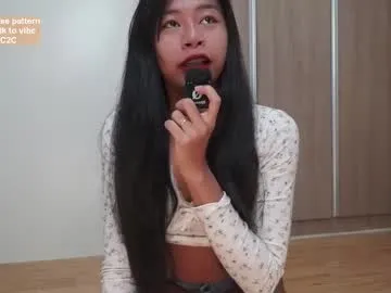 PumaShyXD – webcam model profile photo Image 3