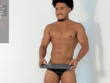 tora3220 – webcam model profile photo Image 11