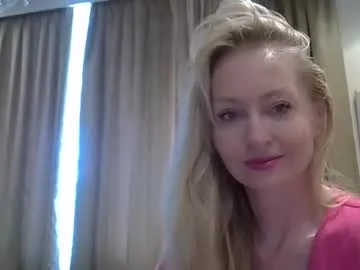 PumaShyXD – webcam model profile photo Image 8