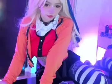 Yiyi-707 – webcam model profile photo Image 10