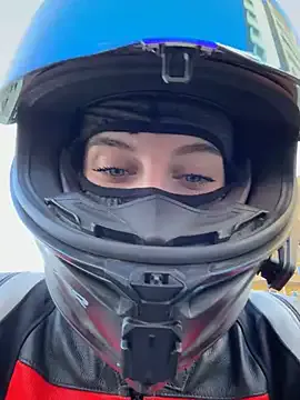 BabySofa – webcam model profile photo Image 3