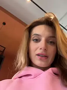 BabySofa – webcam model profile photo Image 6