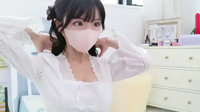 DollyTall – webcam model profile photo Image 17