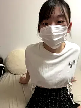 R-bonbon – webcam model profile photo Image 18