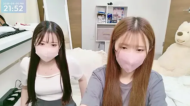 LadyLena1 – webcam model profile photo Image 13