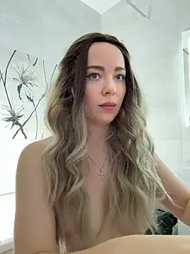 emyii – webcam model profile photo Image 17