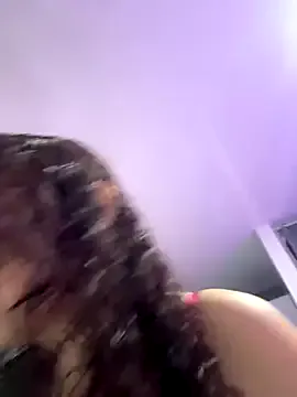 indialatin – webcam model profile photo Image 12