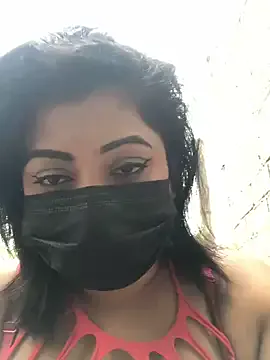 Cute-Simmi69 – webcam model profile photo Image 10