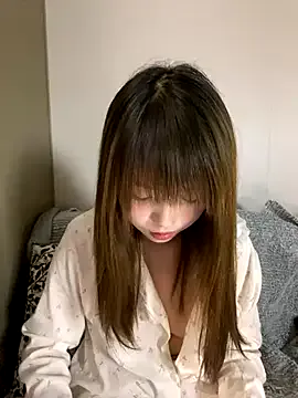 FaaBinaa – webcam model profile photo Image 6