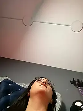 dudu-baby10 – webcam model profile photo Image 8