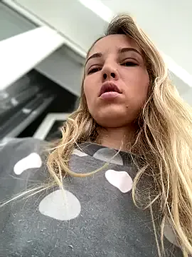 nakedbakers – webcam model profile photo Image 5