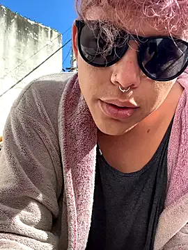 caylin – webcam model profile photo Image 19