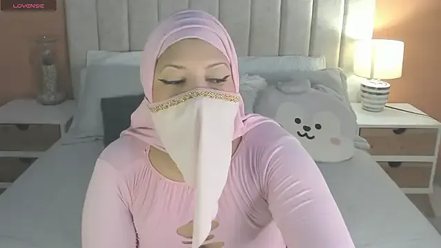 PumaShyXD – webcam model profile photo Image 3