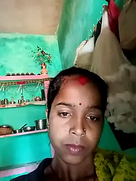 PumaShyXD – webcam model profile photo Image 2