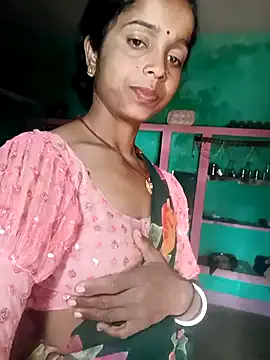 PumaShyXD – webcam model profile photo Image 5