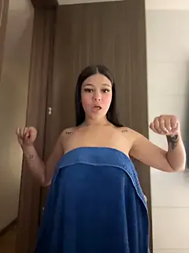 Yuna-ch – webcam model profile photo Image 12