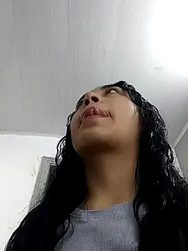 PumaShyXD – webcam model profile photo Image 6