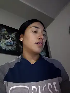 PumaShyXD – webcam model profile photo Image 9