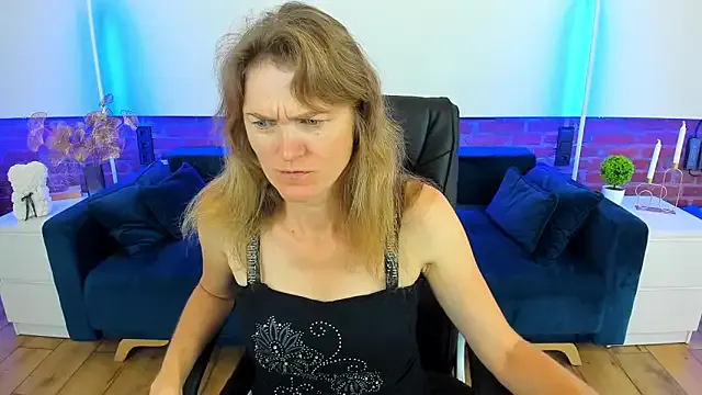 PumaShyXD – webcam model profile photo Image 12