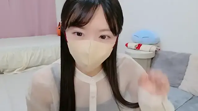 R-bonbon – webcam model profile photo Image 13