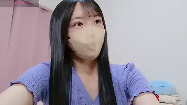 R-bonbon – webcam model profile photo Image 6