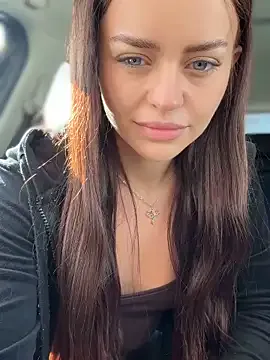 Runarunapi – webcam model profile photo Image 4