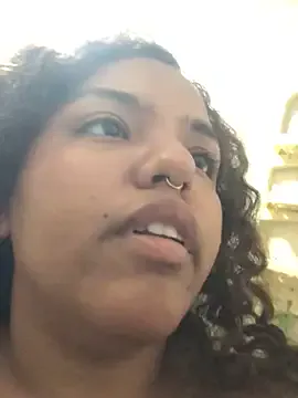 Runarunapi – webcam model profile photo Image 14