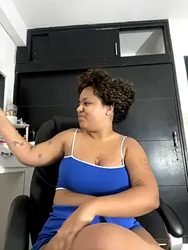 Runarunapi – webcam model profile photo Image 19