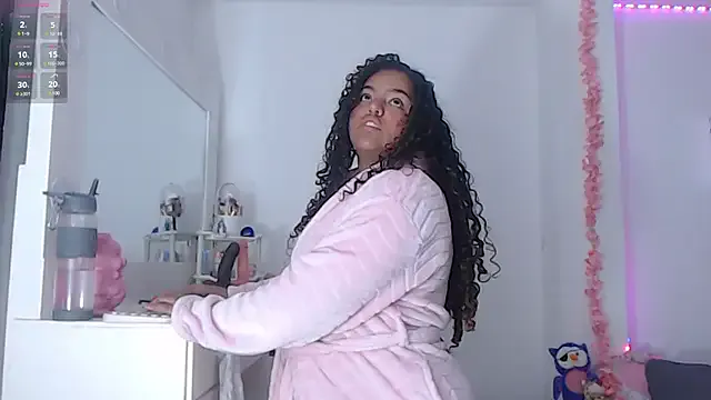 Runarunapi – webcam model profile photo Image 6