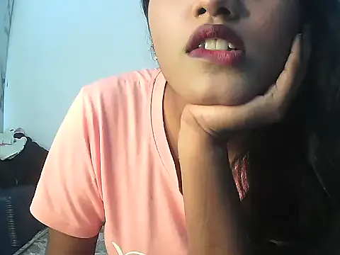 katt008 – webcam model profile photo Image 14