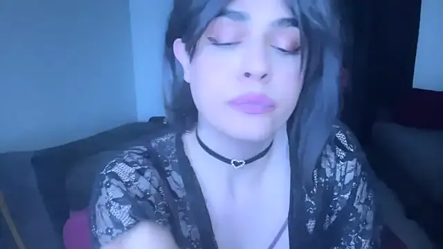 yourbirdy – webcam model profile photo Image 8