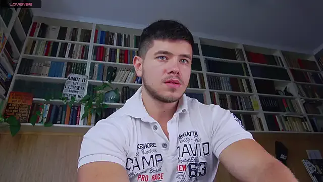 Benson18y – webcam model profile photo Image 18