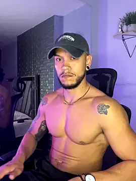 tora3220 – webcam model profile photo Image 13