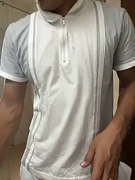 Runarunapi – webcam model profile photo Image 6