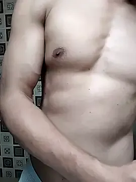 Runarunapi – webcam model profile photo Image 9