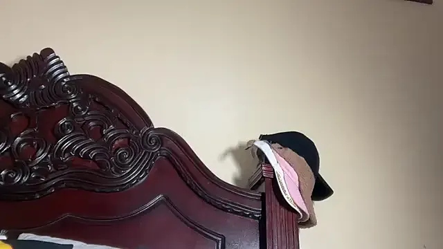 Draculona-666 – webcam model profile photo Image 5