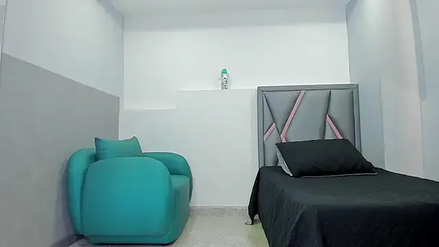 Runarunapi – webcam model profile photo Image 2