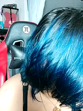 PumaShyXD – webcam model profile photo Image 6