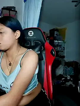 PumaShyXD – webcam model profile photo Image 7