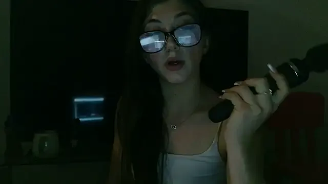 valerieh – webcam model profile photo Image 2