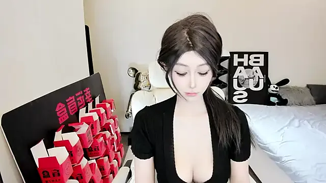 BabySofa – webcam model profile photo Image 3