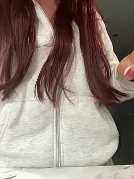 Runarunapi – webcam model profile photo Image 5