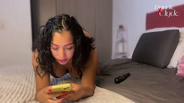 May-Squirt – webcam model profile photo Image 5